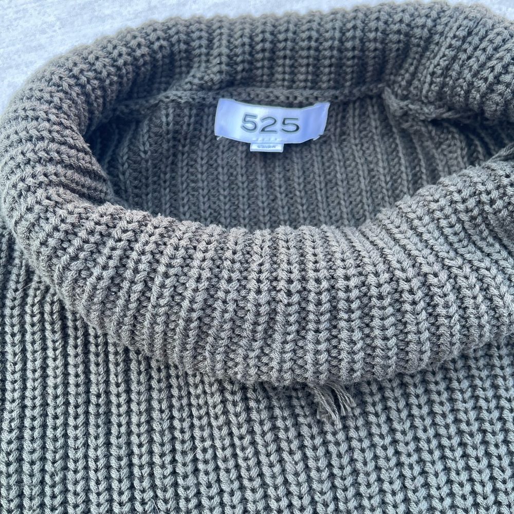 525 Green Knit Turtleneck Sweater